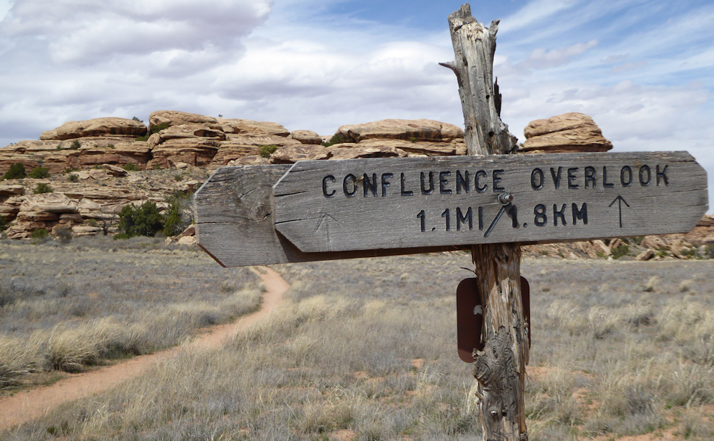 trail_signpost